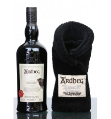 Ardbeg Blaaack - Special Committee Only Edition 2020 + Limited Edition Jackets