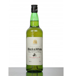 Black & White Blended Scotch Whisky (75cl)