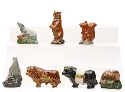 Assorted Miniatures x 7 For Auction
