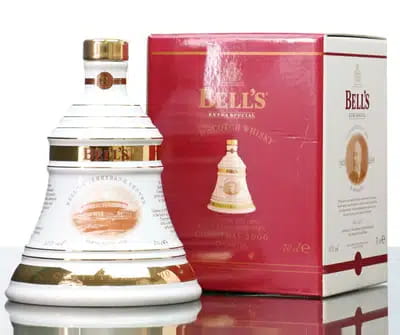 Bell's Decanter | Christmas 2000 For Auction