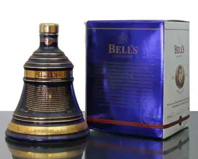 Bell's Decanter | Christmas 2004 For Auction