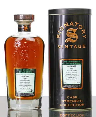 Glenlivet 30 Years Old 1981 Signatory Vintage Cask Strength Collection
