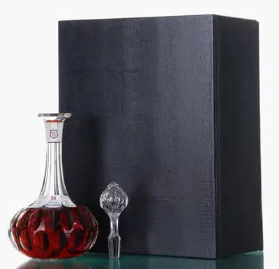 Macallan 33 Years Old 1977 | Crystal Decanter | Silver Seal (1 of 1) For Auction