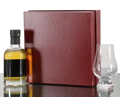North British 15 Years Old 1963-2013 | Muirhall Bond 50th Anniversary Gift Set (20cl) For Auction