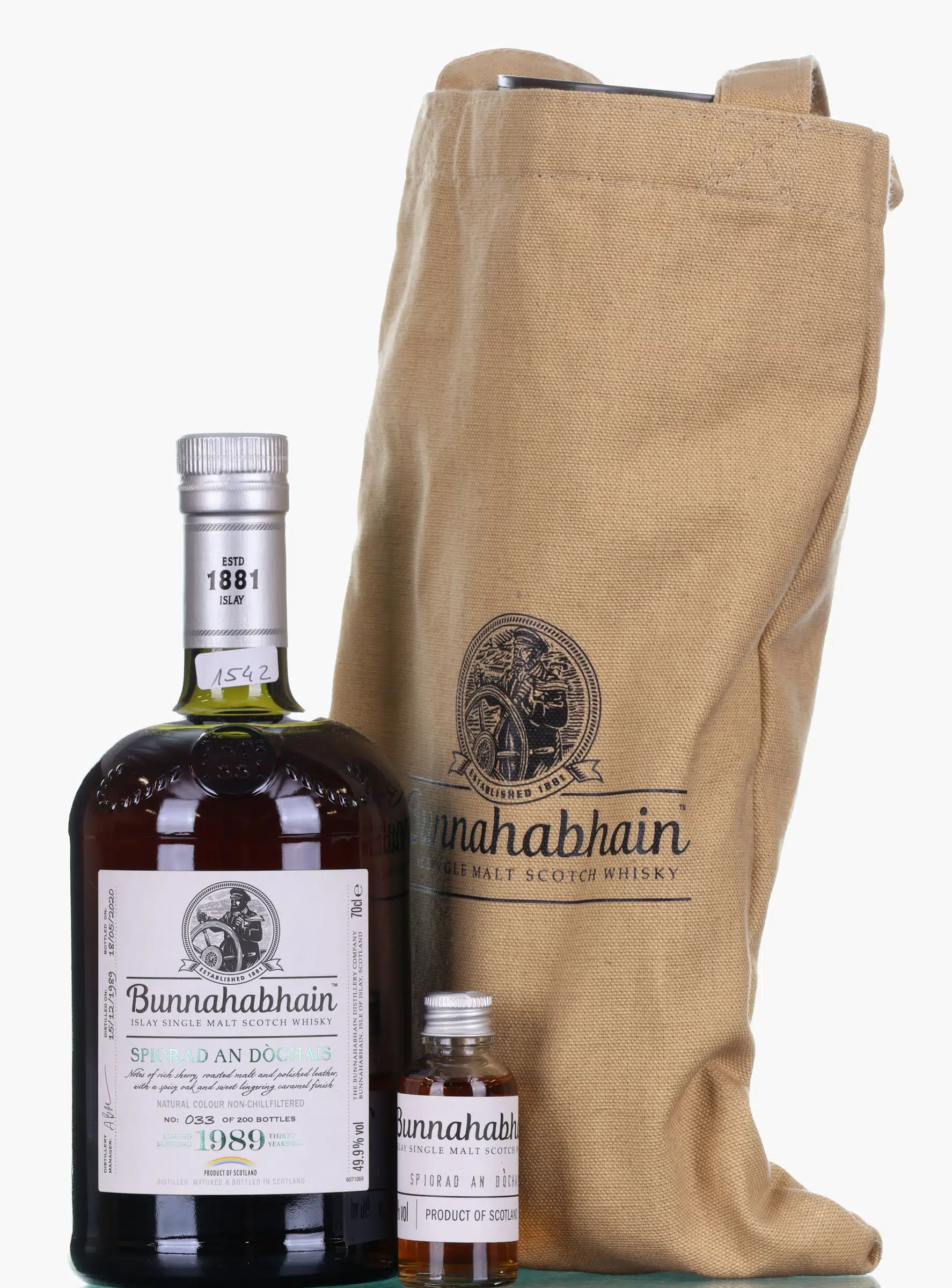 Bunnahabhain Spiorad An Dochais 30 Year Old, Oak & Sherry Cask, 2020, 49.9% whisky bottle