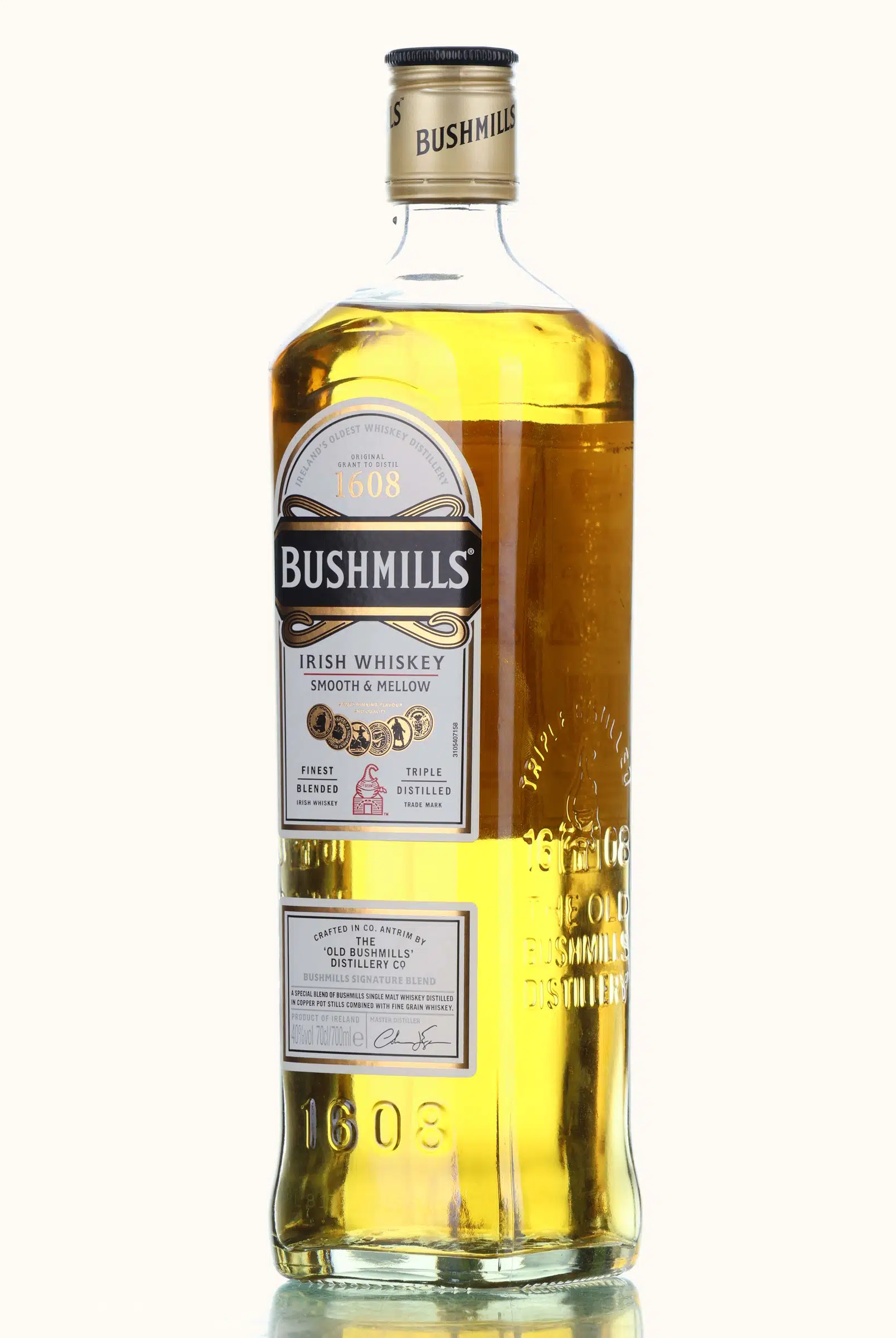 Bushmills Triple Distilled Irish Whisky, 40% whisky bottle