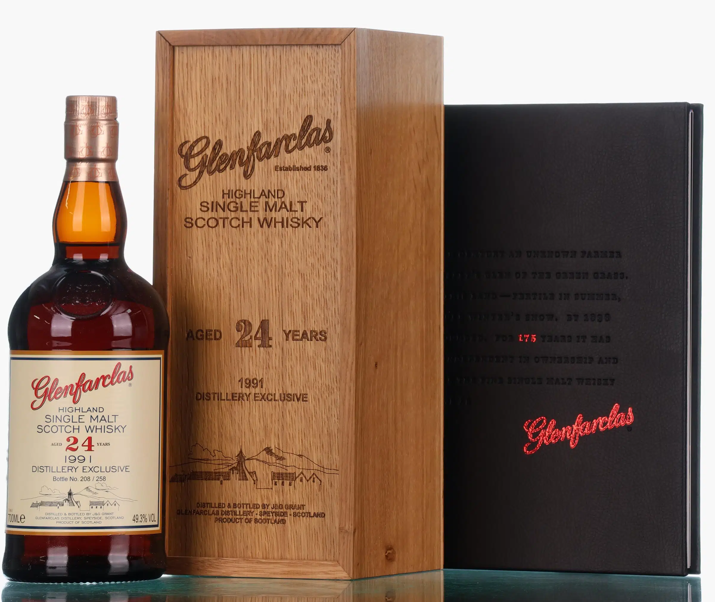 Glenfarclas Distillery Exclusive 24 Year Old, 2015, 49.3% whisky bottle