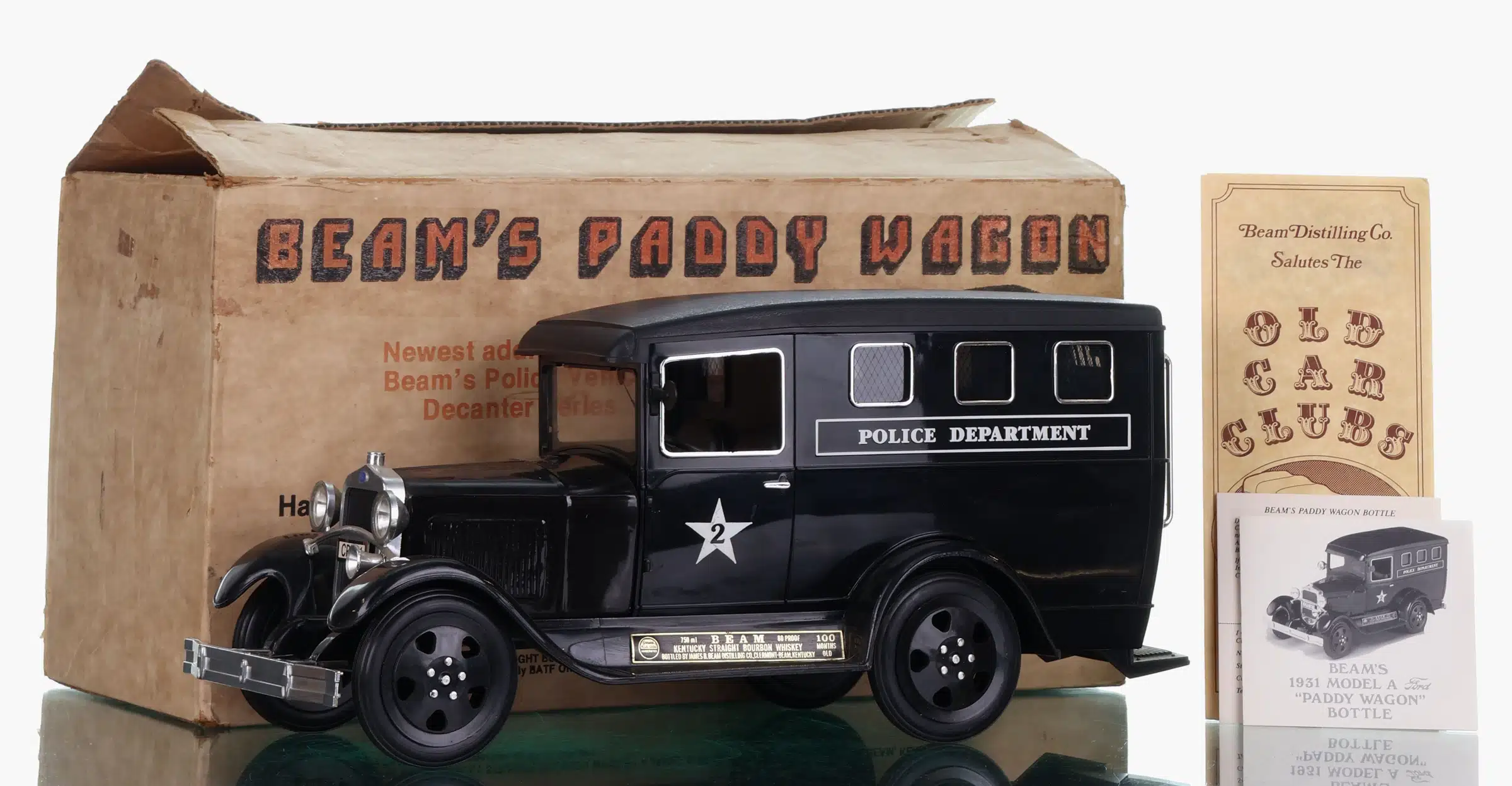 Jim Beam 1931 Ford Model A "Paddy Wagon" Decanter 8 Year Old, 1983, 40% whisky bottle