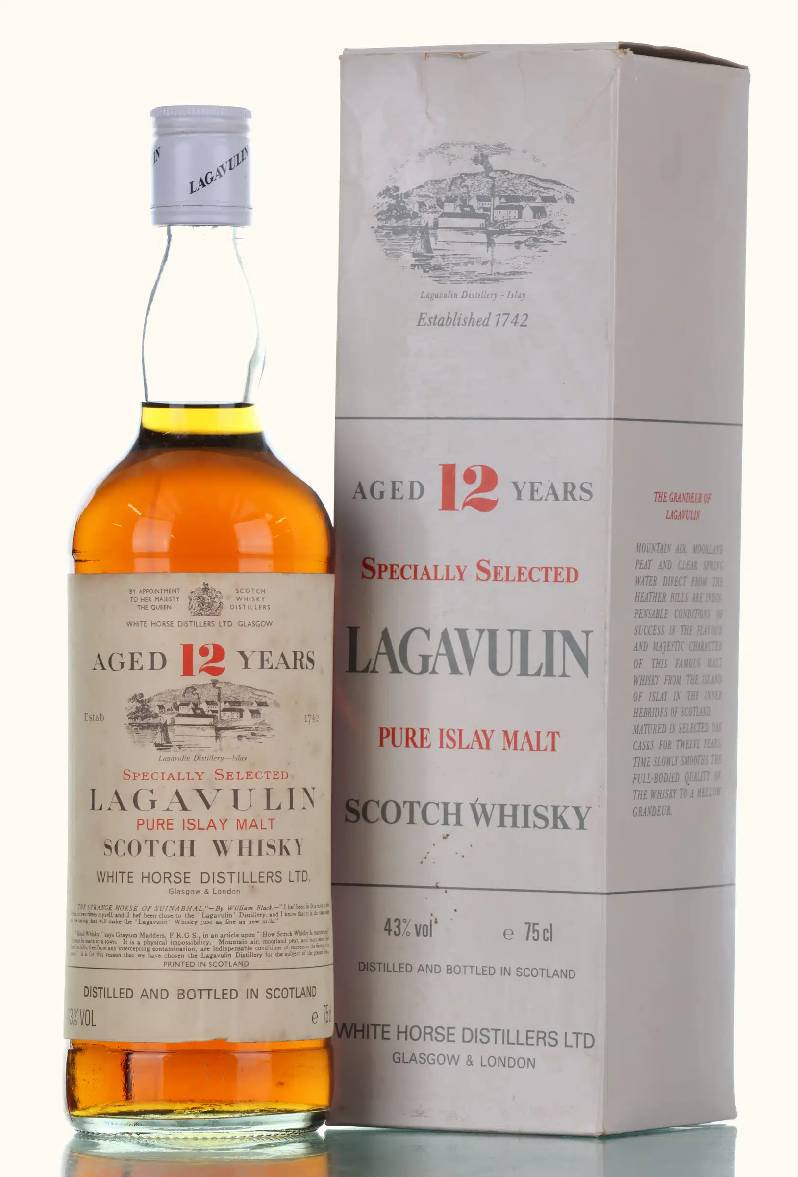 Lagavulin Specially Selected 12 Year Old, 43% whisky bottle
