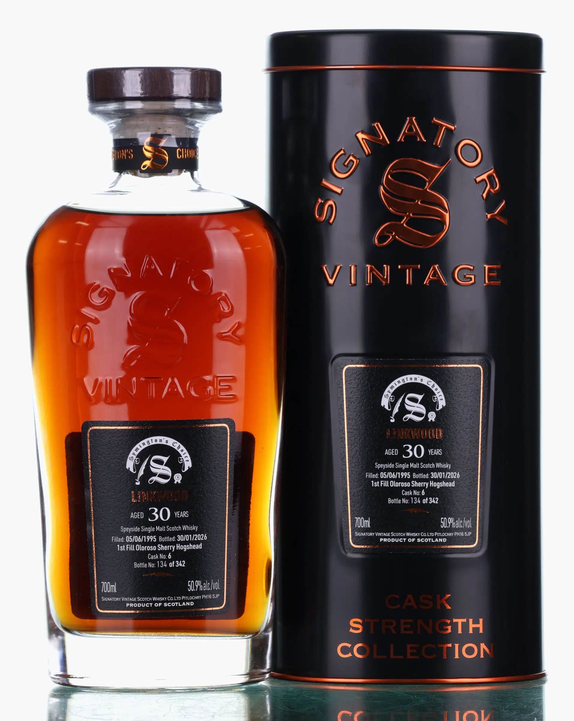 Linkwood Symington's Choice 30 Year Old, Oloroso Sherry Cask, Cask #6, 1995, Signatory Vintage, 50.9% whisky bottle